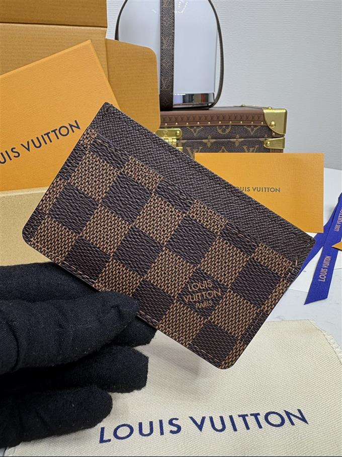 2025224N61722104127175