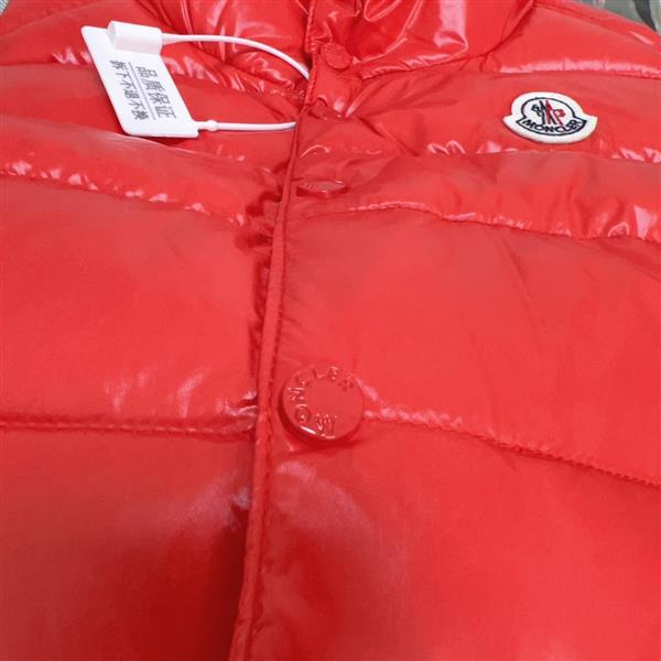 2024322133446454270300